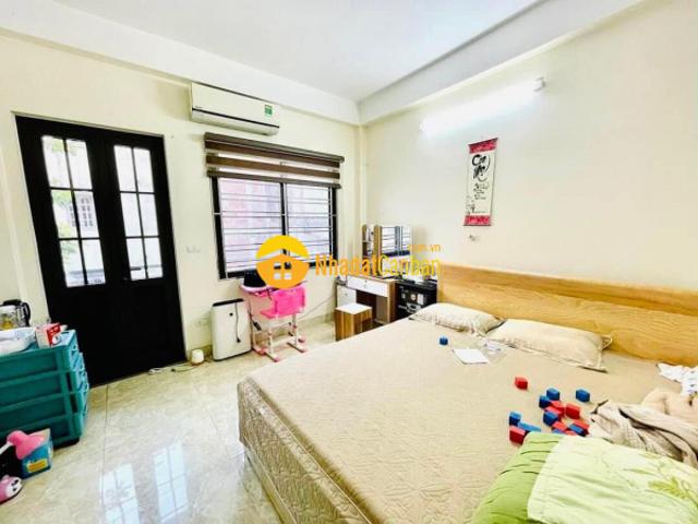 Bán nhà lạc long quân phân lô, gara oto, thông tứ tung. 45m2x6t giá 9.4 tỷ
