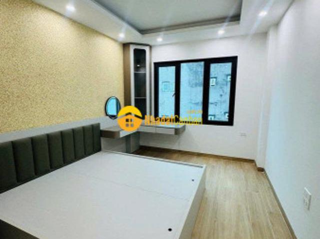 Bán nhà lạc long quân tây hồ. 32m2 7t thang máy ô tô đỗ cổng view hồ tây 10.9 tỷ