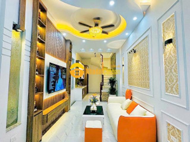 Bán nhà lương định của đống đa gần hồ phương mai, ô tô đỗ cửa, 5 tầng nhà đẹp