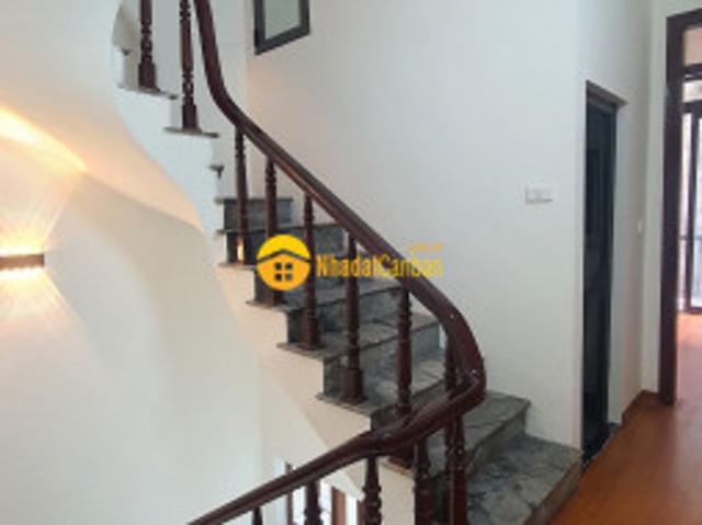 Bán nhà lương định của, gần phố, gần ô tô, nhà dân xây cực đẹp, 40m2, hơn 4 tỷ