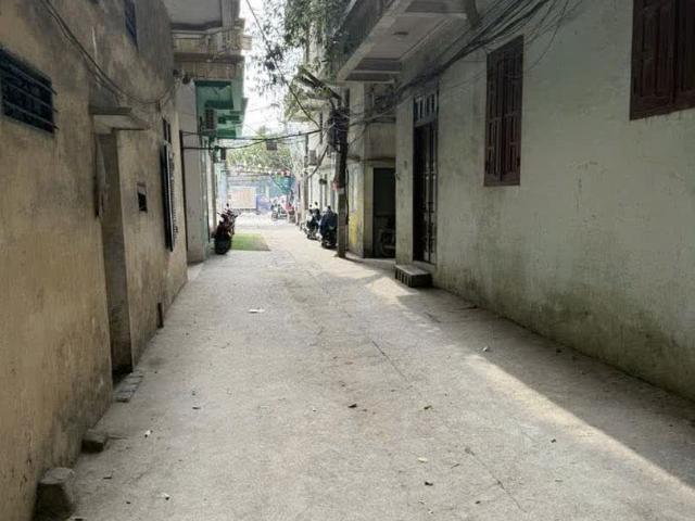 Bán Nhà Lĩnh Nam Ô Tô Đỗ Cửa, Kinh Doanh Tốt Gần Trường Học 35M4T