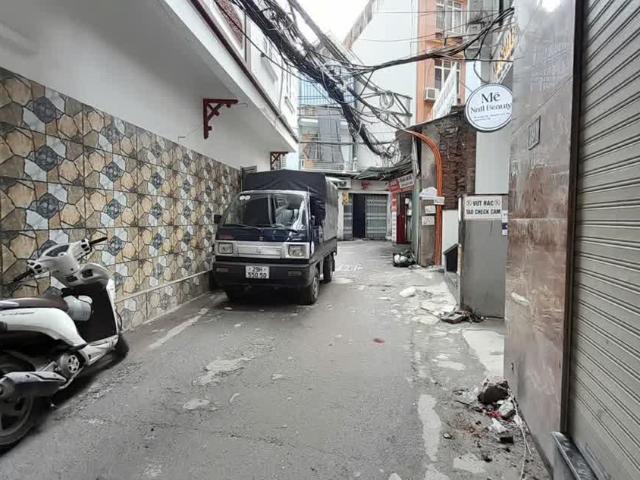 Bán nhà Lê Quang Đạo, Mỹ Đình, Ngõ nông, 1 nhà ra oto, 2 thoáng, Đầy đủ tiện ích, Nhà đẹp ở luôn