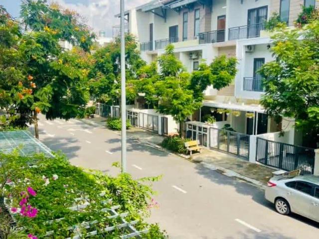 Bán nhà liền kề 75m2X3T trục đường thông duy nhất, vị trí đắc địa tại dự án Belhomes VSIP