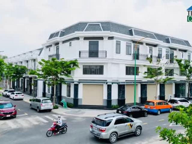 Bán nhà lô gốc 2 mặt tiền 1 trệt 1 lửng 1 lầu, diện tích 76m2, thanh toán trước 540tr, vị trí