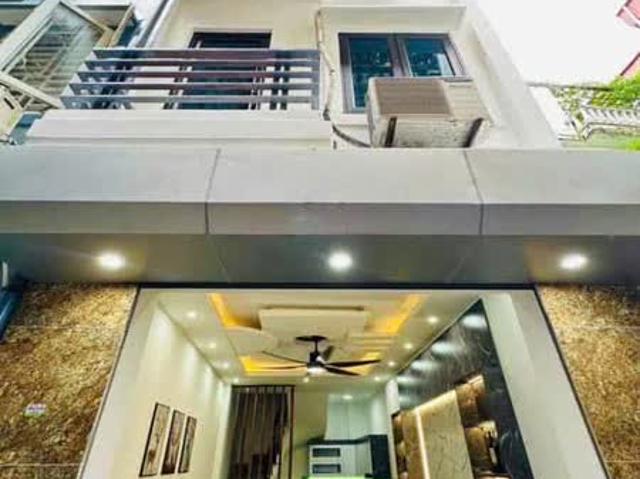 Bán nhà Lô Góc 5 tầng 33m cực đẹp giá rẻ nhất thị trường Minh Khai HBT