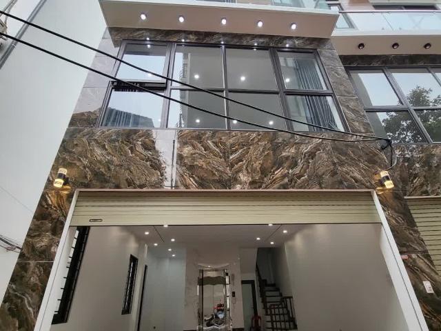 Bán nhà lô góc thang máy gara ô tô kinh doanh tốt đàm quang trung, long biên, hà nội