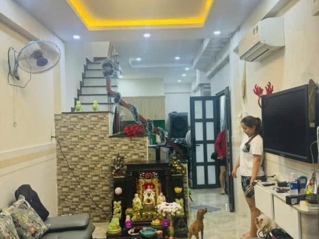 Bán nhà lô góc cực đẹp, sổ hồng riêng, hxh, kd đa ngành nghê, giá chỉ 4 tỷ
