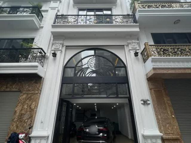 Bán Nhà Long Biên Kinh Doanh Gara 2 Ô Tô Thang Máy Ngõ Ô Tô Tránh Thông Vòng Quanh