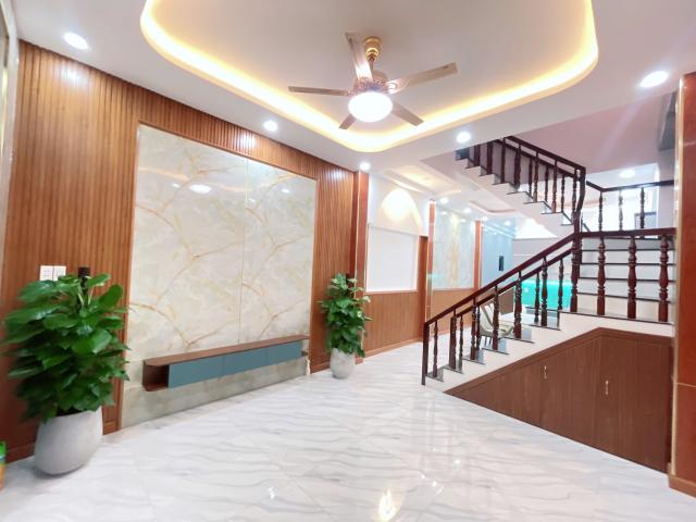 Bán nhà ĐẸP 2 Tầng Dĩ An, SHR đường ô tô, kế Làng Đại Học TPHCM