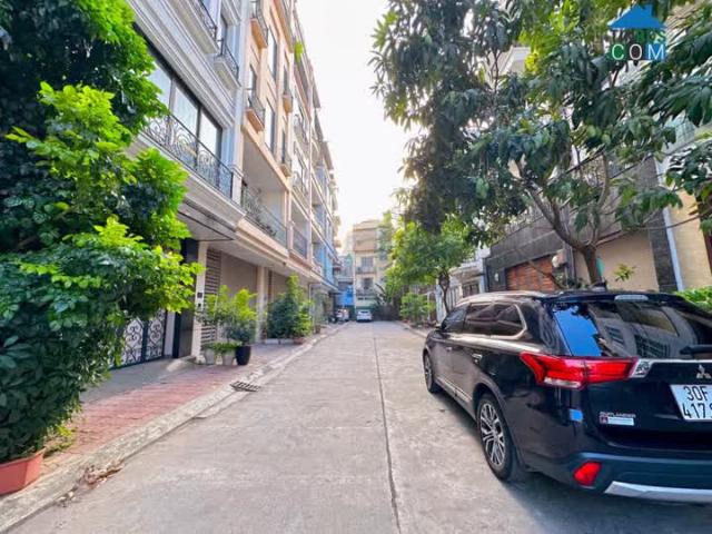 Bán Nhà Đẹp 6 Tầng Thang Máy Phố Văn Cao Lô Góc 100m2x6T
