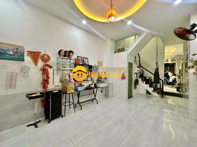 Bán nhà p.an lạc, hồ học lãm, hxh đỗ cửa, nhà đẹp, ở ngay, 5x14.5, giá 4.5 tỷ