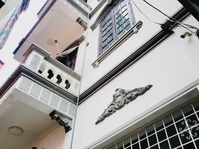 Bán Nhà Đẹp Âu Cơ Tây Hồ. Dt: 84m2, MT Quyền Lực: 8m Gần Phố Ở Sướng Đầu Tư Sinh Lời! Giá