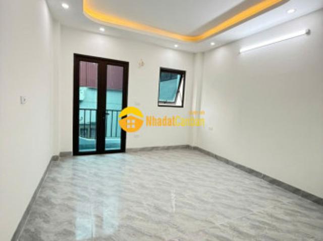 Bán nhà đẹp gần tây sơn, quận đống đa, gần 25m2, 5 tầng, ô tô vf3 vào nhà, hơn 5 tỷ