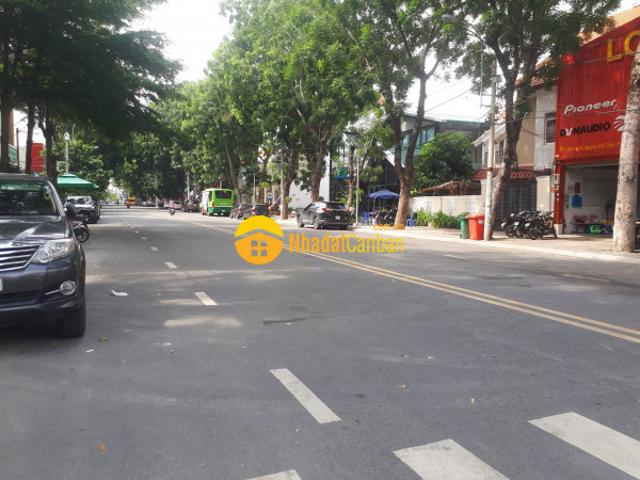 Bán nhà đẹp, diện tích 5x20m, hầm, trệt, 3 lầu, giá 21 tỷ, kdc him lam, phường tân hưng, quận 7