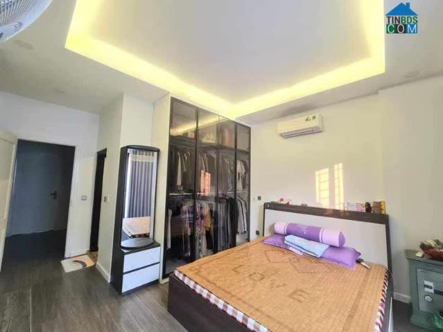 Bán nhà ĐẸP, KD, Ô TÔ VÀO, 2 mặt ngõ, Đội Cấn Ba Đình 78M 5T, 17 tỷ