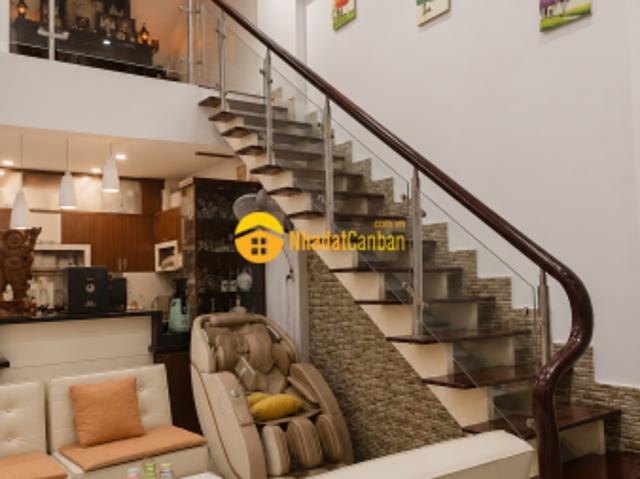 Bán nhà đẹp khu vip phú nhuận, đường phan xích long, diện tích lớn, giá 17 tỷ