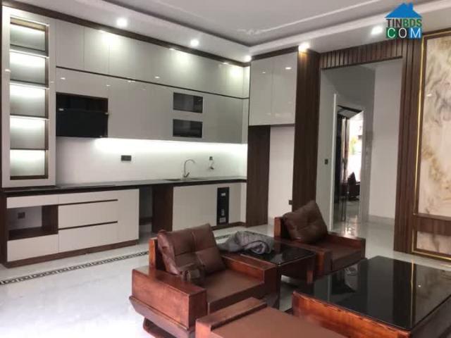 Bán nhà đẹp lô góc, thang máy, nội thất cao cấp, gần phố, Ngô Gia Tự, 54M, 7.4x tỷ