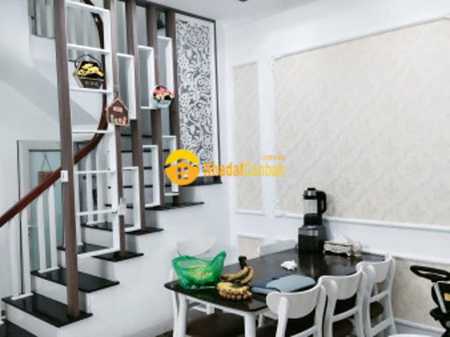 Bán nhà đẹp nội thất cực chất phố hồng tiến 5 tầng 35m giá chỉ 3 tỷ