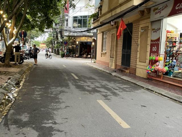 Bán nhà đẹp, ở ngay phố Nghĩa ĐôCầu Giấy, 43Mx4T, Chỉ 8.39 Tỷ