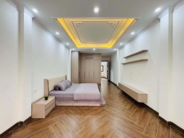 Bán nhà đẹp Phân Lô Hoàng Cầu quy hoạch ổn định, 56m 8 tầng thang máy mới oto chỉ 20 tỷ