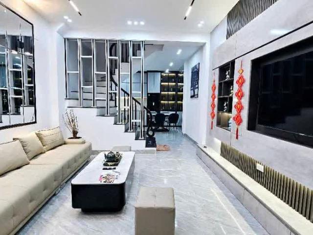 Bán Nhà Đẹp – Xuân Thuỷ, Cầu Giấy – Cách Ô Tô 20M – 2 Mặt Thoáng Trước Sau – Về Ở Ngay