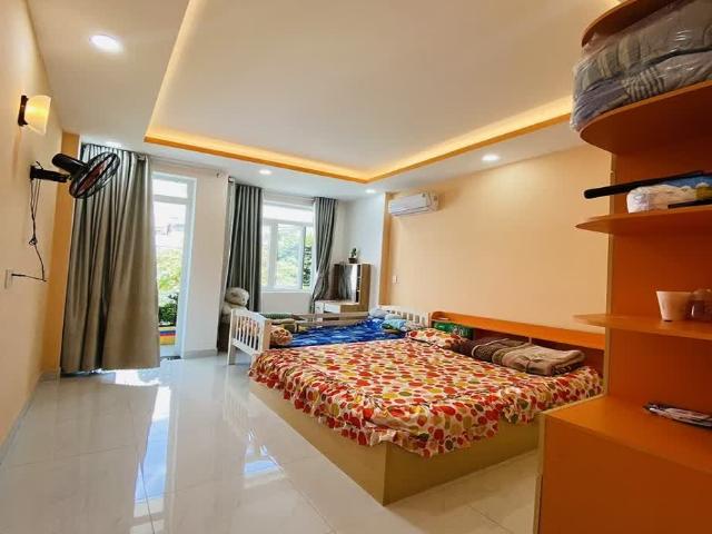 Bán Nhà Phố Mặt Tiền Kinh Doanh Liền Kề Võ Văn Ngân, P. Bình Thọ, Tp Thủ Đức_ 3 tầng sân thượng