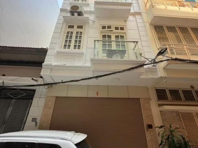 Bán Nhà Phạm Tuấn Tài Cầu Giấy Phân Lô Ô Tô Tránh Ô Tô Vào Nhà 50M 19 Tỷ