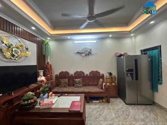 Bán Nhà Phố NGọc Lâm, Ngõ Thông Nguyễn Văn Cừ, DT 40m2, 4 Tầng, Giá 4.6 tỷ