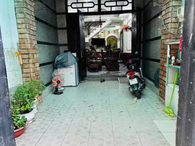 Bán Nhà Phường Tân Chánh Hiệp Quận12, Nhà 4 Tầng: DT: 4m x 17m, Sổ Công Nhận 67m2