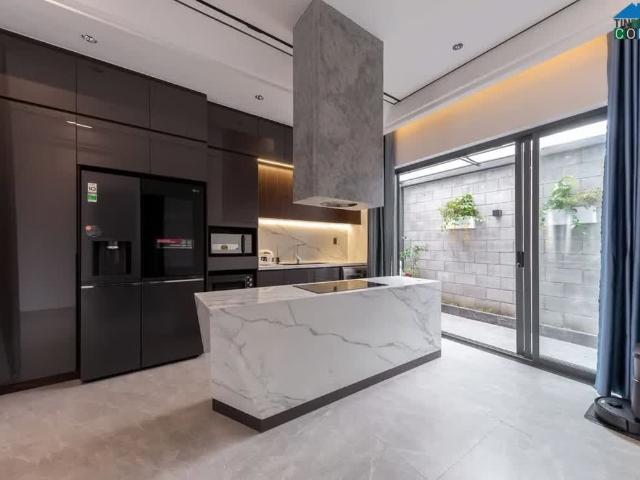 Bán nhà phường 7 Tân Bình  HXT Cách Mạng Tháng 8  6*15 4 tầng 8,7 tỷ