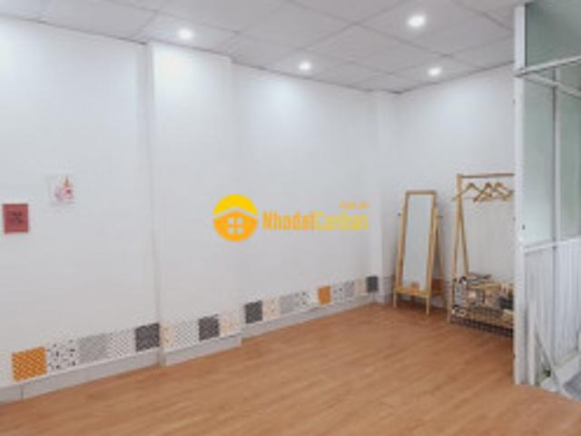 Bán nhà phố ngô sĩ liên, 23mx4t, ngõ thông, đủ công năng, nhà đẹp ở luôn, giá 2 tỷ