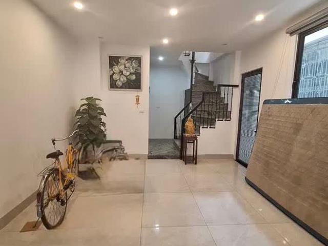 Bán Nhà Phố Nguyễn Văn Cừ 36m2 6T Thang Máy, Lô Góc, Full Nội Thất, Kinh Doanh 12. X Tỷ
