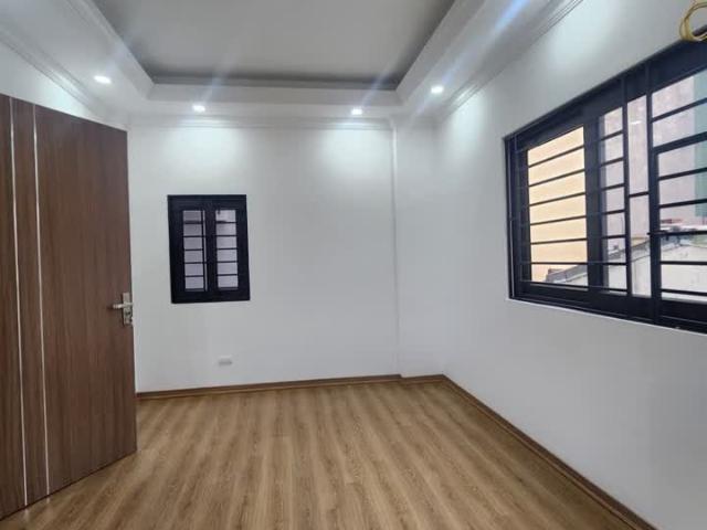 Bán nhà phố Nguyễn An Ninh, Hoàng Mai, nhà đẹp, lô góc, ngõ thông, mặt tiền rộng
