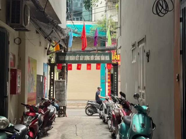 Bán nhà phố Nguyễn Ngọc Nại, 43m2, 11 tỷ