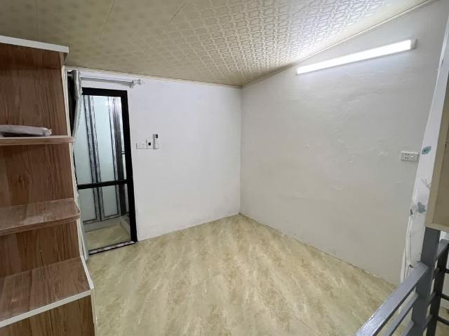 Bán nhà Phố Bùi Ngọc Dương, 3 tầng, 2 ngủ, 2 WC, 1.75 tỷ