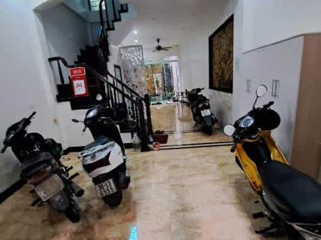 Bán nhà phố Bạch Mai, Hai Bà Trưng, Hà Nội. DT 49m2, ô tô tránh 5m, giá 6.49 tỷ