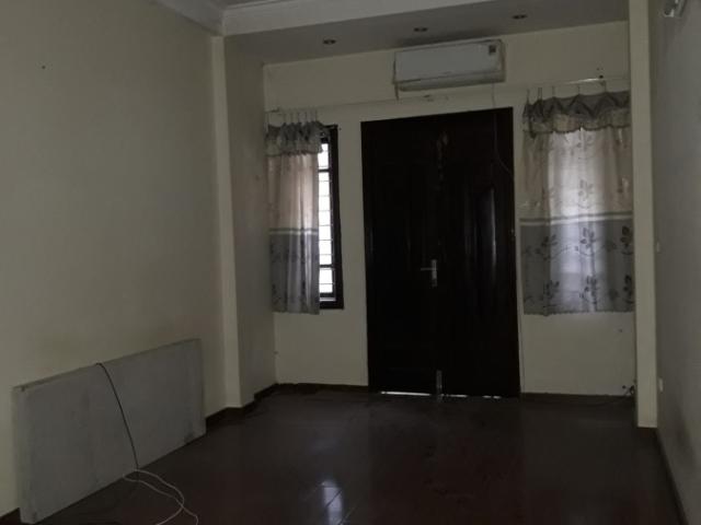 Bán nhà phố Bồ Đề, Long Biên, Hà Nội, 54mX4T, Mt3.2m, ô tô đổ cửa, ngõ thông, giá chỉ gần 5tỷ