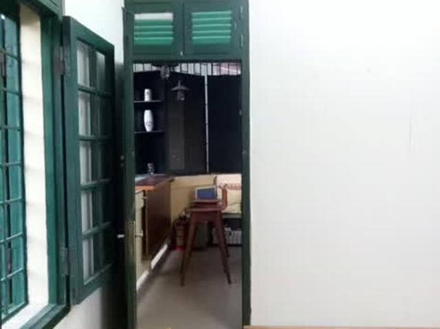 Bán nhà phố giáp bát