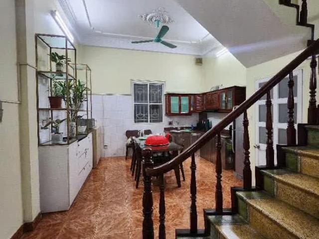 Bán nhà Phố Hào Nam, Ngõ kinh doanh, Tương lai ra mặt đường, 111mx5T, Giá: 14 Tỷ