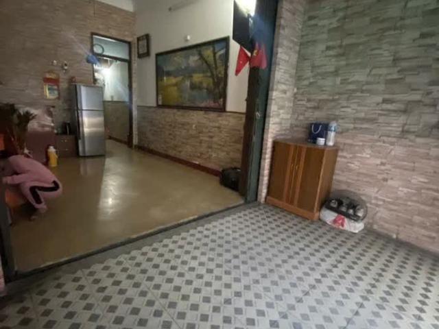 Bán nhà Phố Hào Nam, Siêu phẩm dòng tiền, Ô tô đỗ cửa, 40mx4T, Giá: 17.5 Tỷ, Lh: 0396935