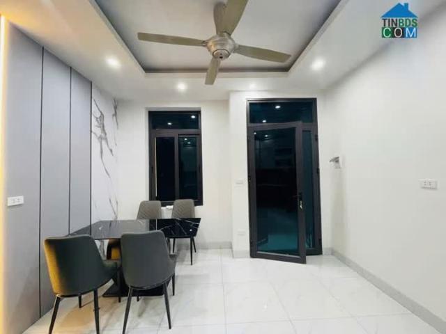 Bán nhà Phố Hào Nam, Phòng ngủ thoáng sáng, Dân xây, 35mx3T, Giá: 7.65 Tỷ