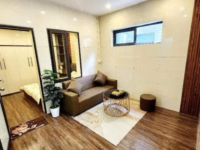 Bán nhà Phố Hào Nam_Tập thể đẹp_Giá tốt_30 mét ra phố_Giá: 3.2 Tỷ_Lh: 0396935