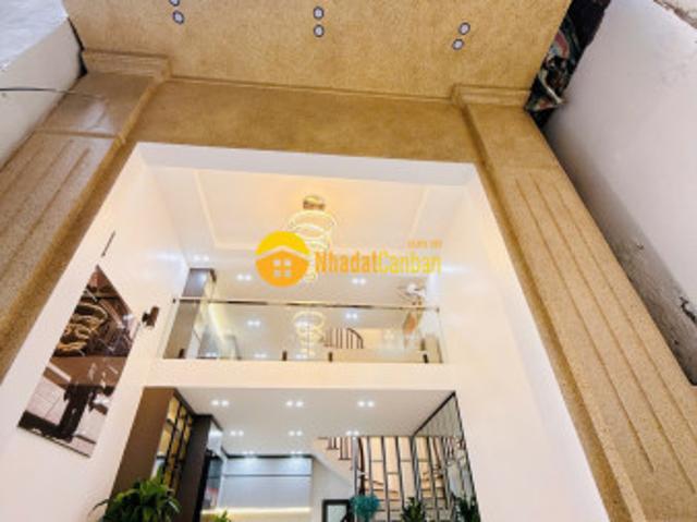 Bán nhà phố khương thượng, đống đa, nhà đẹp full nội thất, mặt tiền rộng, cực gần ô tô