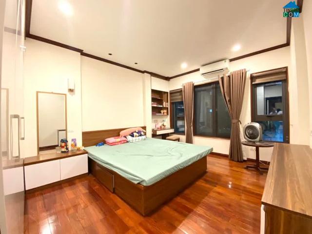 Bán nhà phố Lụa Vạn Phúc, mặt tiền quyền lực, ngõ thông ô tô, kinh doanh cực tốt, 51m2, hơn 14 tỷ