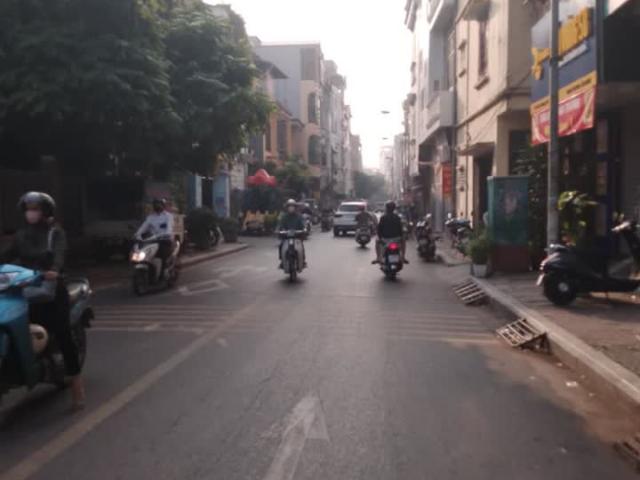 Bán nhà phố Lê Lợi quận Hà Đông 45m / 55m2 3 tầng. Giá 9.2 tỷ
