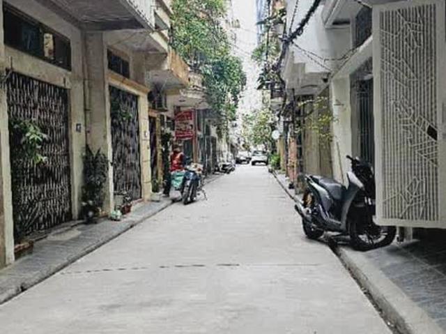 Bán nhà phố Lê Trọng Tấn, Thanh Xuân 60m, 3 tầng, mt 4.5m. Giá: 19 tỷ. LH: 0327536