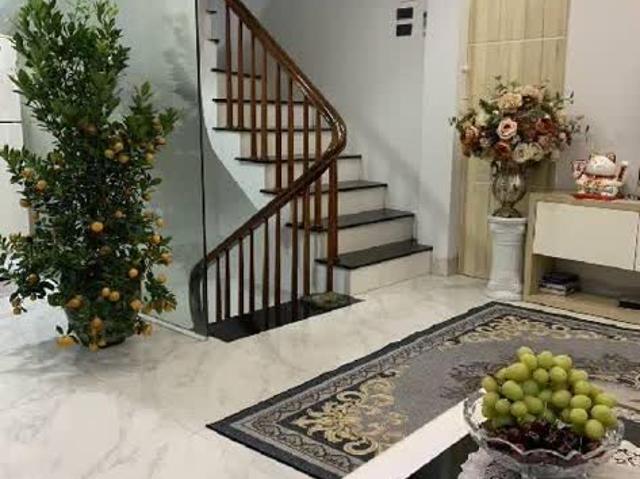 Bán nhà phố Linh Quang, Dt24/32m2 * 5t, sổ đỏ chính chủ, tặng full nội thất chỉ nhỉ 4 tỷ, hiếm