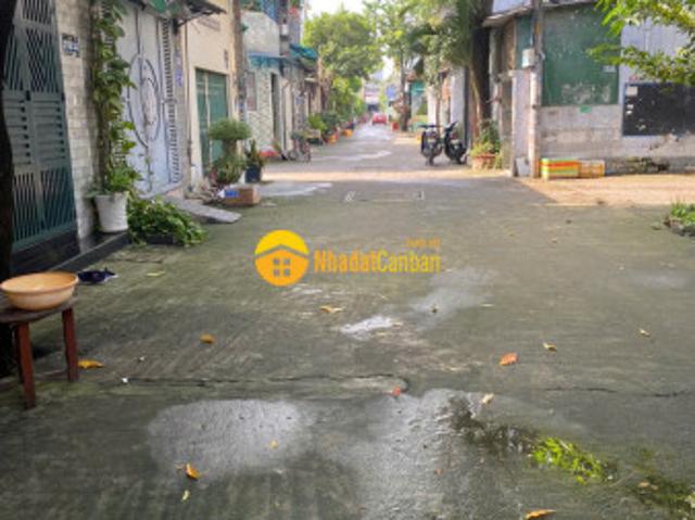 Bán nhà phố đẹp quận 12 gần bệnh viện quận