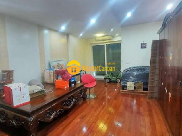 Bán nhà phố phân lô láng hạ, đống đa. Ô tô tránh, kinh doanh. 120m2 x mt5.2m. Giá 17 tỷ