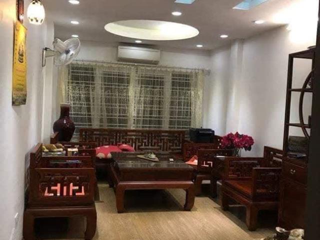Bán nhà phố Tạ Quang Bửu, nhà đẹp, ở ngay, 31m2, 3.85 tỷ